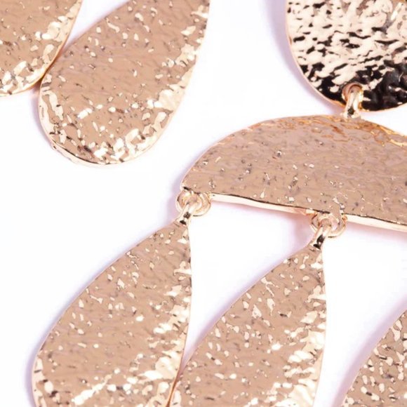 LOVISA Modern Geometric Shapes Hammered Gold Dangle Earrings**NEW! - Picture 3 of 3